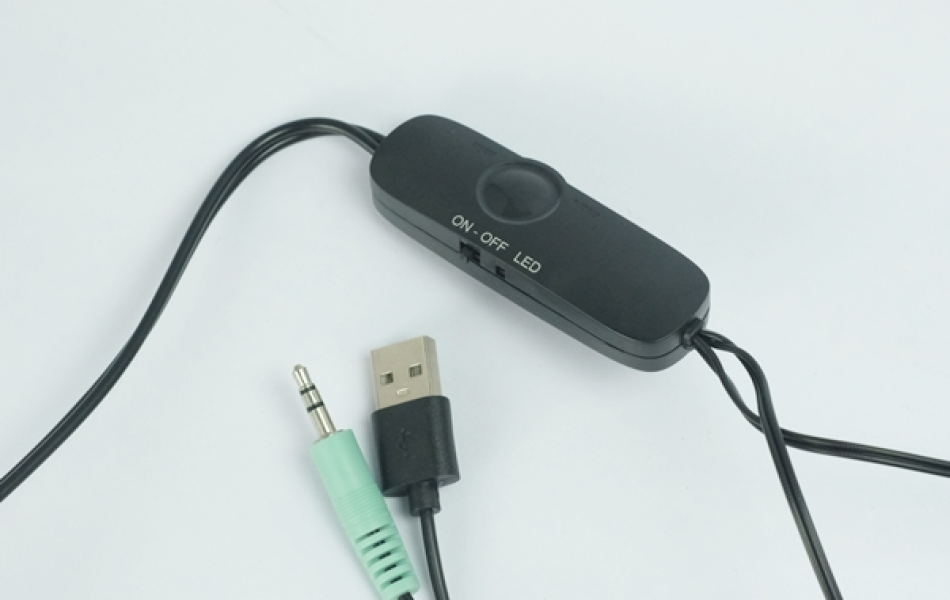 Loa Soundmax A130 2.0	